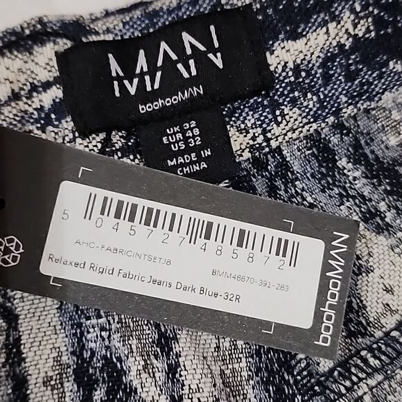 2269 NWT BOOHOO MAN RELAXED RIGID FABRIC JEANS Size 32 - Picture 5 of 7